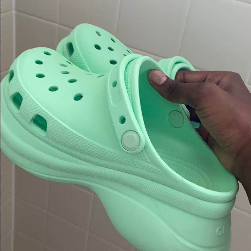 CROCS Classic Clog in Mint Green